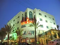 Larsa Hotel Hotels near St George's Church, AlSalt.