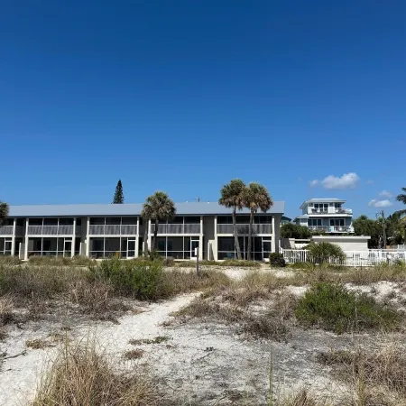 Beachfront..Island Beach Club - Gorgeous First Floor 2 Bed, 2 Bath with Pool