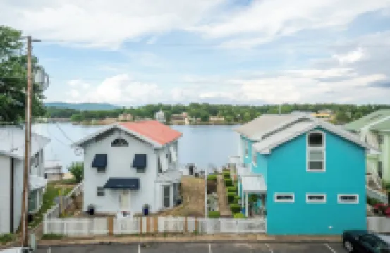 The Hangout @ Kleinshore Resort