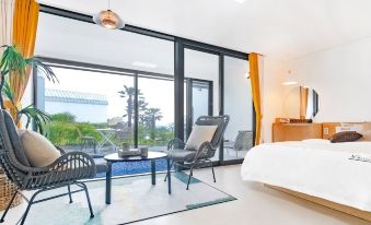 Gyeongju May Breeze Pool Villa