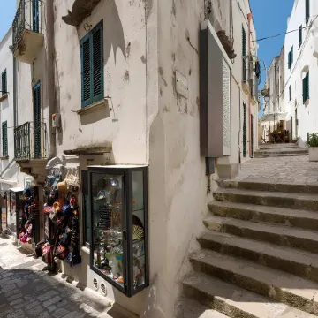 Dimora Storica Torre Matta – Elegance, History and Sea Views in the Heart of Otr