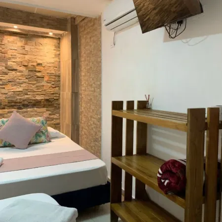 Hostal Catalleya Отели рядом с достопримечательностью «Манга»