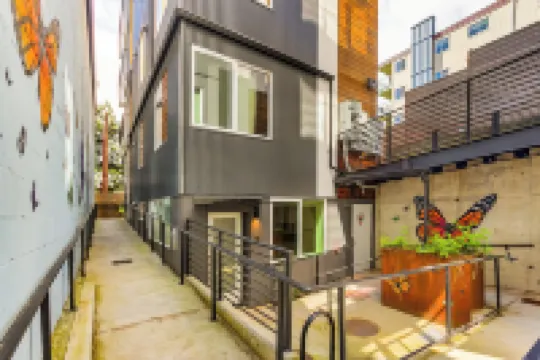 Dancing Wings Retreat Walker Paradise in Fremont