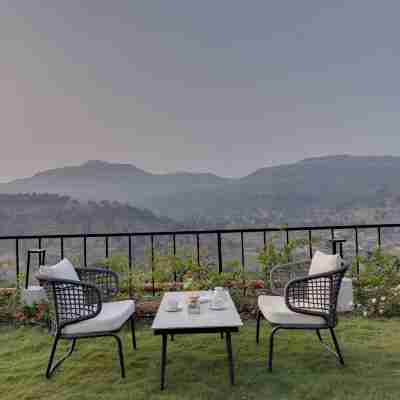 The Fern Heaven on The Hills Resort Hotel Exterior