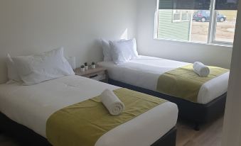 Lara Lodge