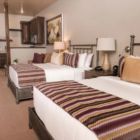 Cable Mountain Lodge