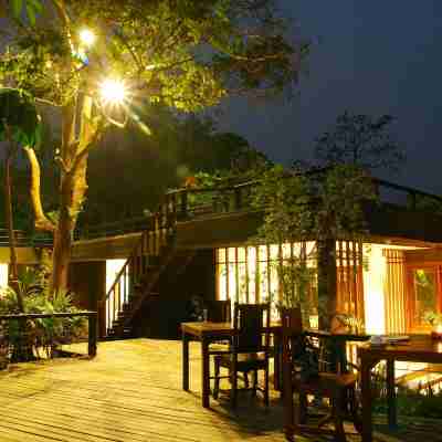 บุรรีสอร์ท Hotel Exterior