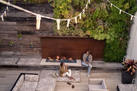 Scp Seven4One Hotel Отели рядом с достопримечательностью «Laguna Beach Cliff Hike»