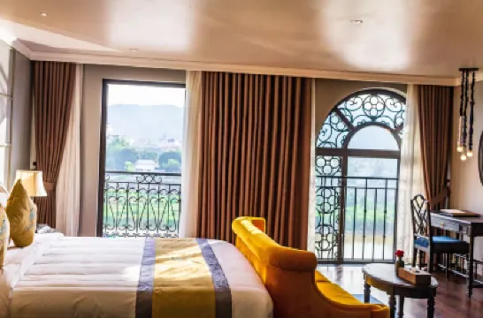 Michi's Hotel Lao Cai Hotels near Hồ Chí Minh Park