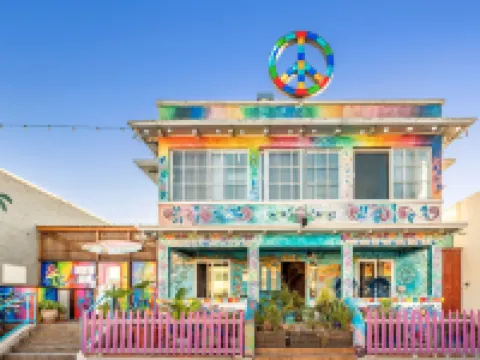 Samesun Ocean Beach Hotels near San Diego International Airport