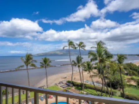 Upscale Oceanfront Penthouse Vistas Hotels in Kihei