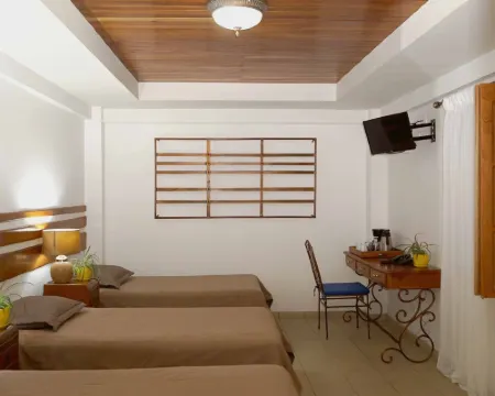 樹屋酒店 聖佩德羅蘇拉酒店