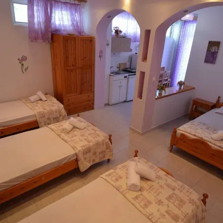 Marianthi Studios Stegna