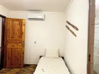 Charmoso Chalé Surf Com A/C a 5 Min da Praia