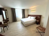 Adonis le Castellet Hotel a Le Castellet