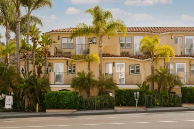 Sonder la Ensenada Hotels near Aliso Beach
