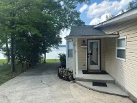 Logan Martin Lake- 3/2 waterfront home with breathtaking views and calm waters Hotels near Talladega Superspeedway