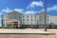 Spark by Hilton Selma
