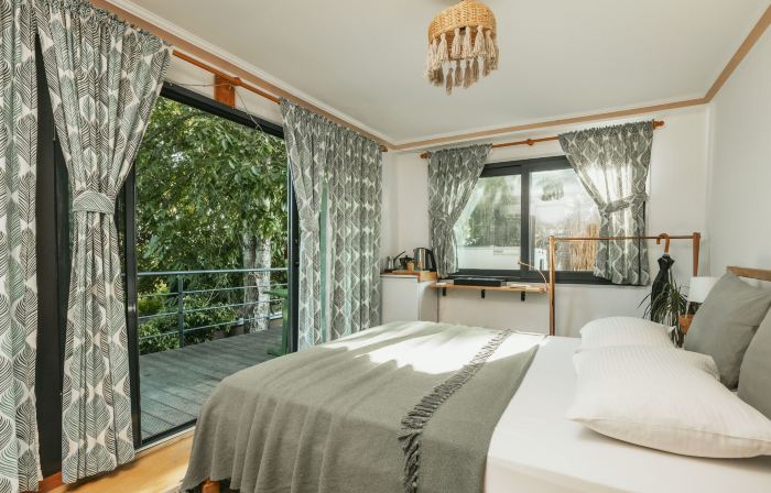 Mona Glamping Caravan Suites