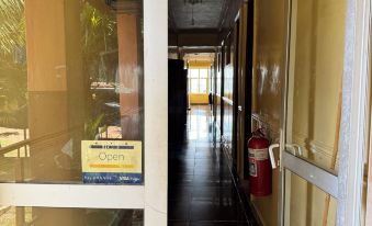 Bluegum Avenue Lodge - Housity
