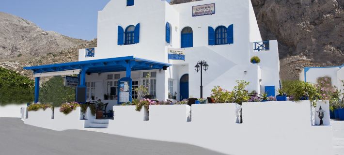 Ancient Thera Studios Hotels in Santorini