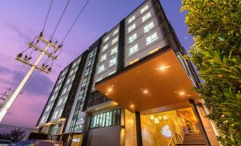 DeVloft Hotel Korat