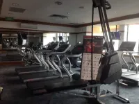Menara Peninsula Hotel - Gym