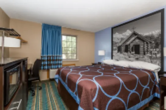 Super 8 by Wyndham Douglas, WY Hotel di Douglas