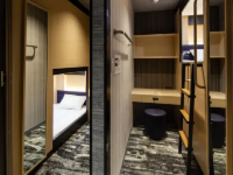 Y's膠囊酒店-那霸國際通 那霸酒店