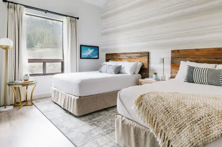 Glacier View Lodge