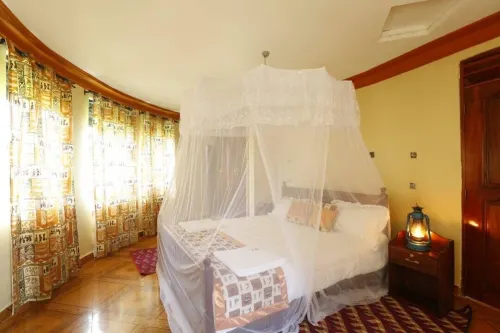 Top of the World Lodge Hotels in Банянгабу