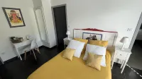 Domaine Georges V Hotel a Chabanais