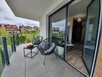 Apartamenty Azure - Basen ZEWNĘTRZNY, Jacuzzi - 365Pam Hotels in Dzwirzyno