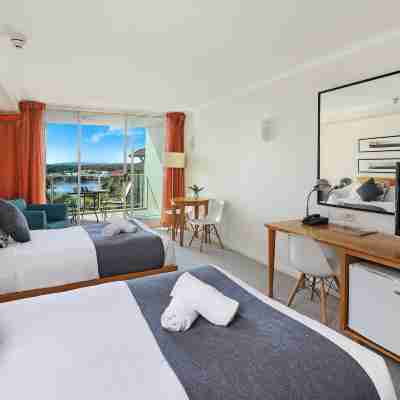 Pelican Waters Resort Rooms