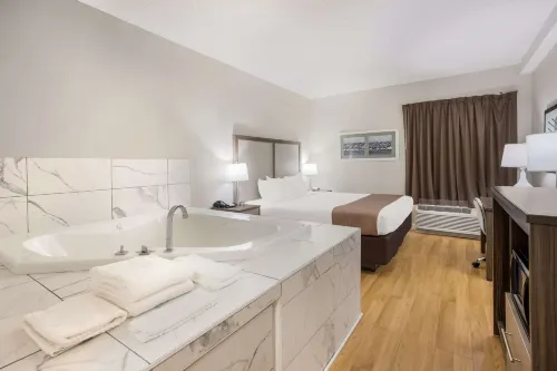 Quality Inn Hotels in Moultrie