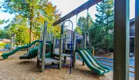 Whispering Woods Resort Hotels in Government Camp