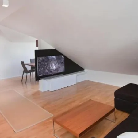 Torg Guest House