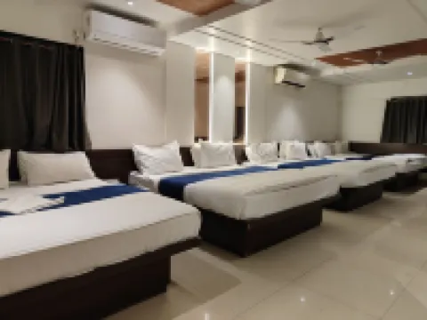 HOTEL ANAND PALACE