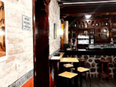 ToledoRooms Palacios - Ver Procesiones de Semana Santa Desde Balcon โรงแรมในโตเลโด