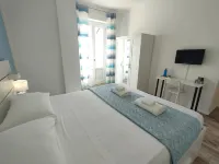 Iris Rooms