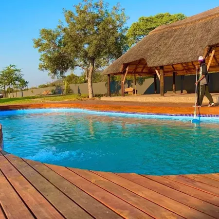 Cyc Guest Lodge