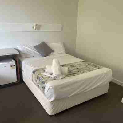 The Commercial Hotel Nambour Rooms