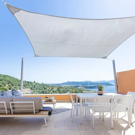 2B Luxurious Villa Io, with Private Pool and Stunningt Sea Views
