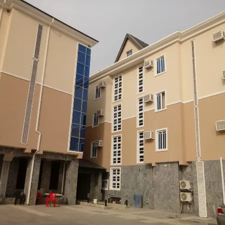 GrandVenice Transit Apartments Отели в г. Айкжа