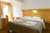 호텔 13 린든 Treze Tilias 호텔