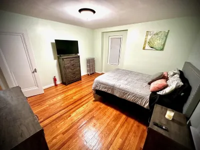 3br 4bed 2 1/2bath Beautiful Home away from home nestled University district. Hotels near Rite Aid