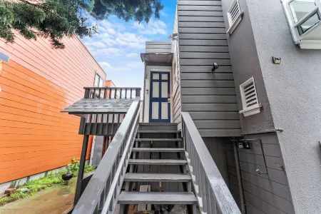 2Br/2Baths Spacious and Clean Отели рядом с достопримечательностью «Дэвидсон, Маунт»