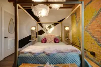 Saltwater Dipping Pool, Sky Deck and Exclusive Speakeasy - Vibrant Oasis