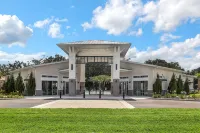 Screened Pool and Gated Community Access - Stunning Family Retreat Các khách sạn ở Osceola County