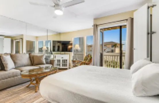 Sparkling Studio with Shared Pools, Hot Tubs, Golf, Tennis, & a Private Beach